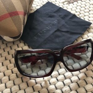 BURBERRY Sunglasses 😎♥️
